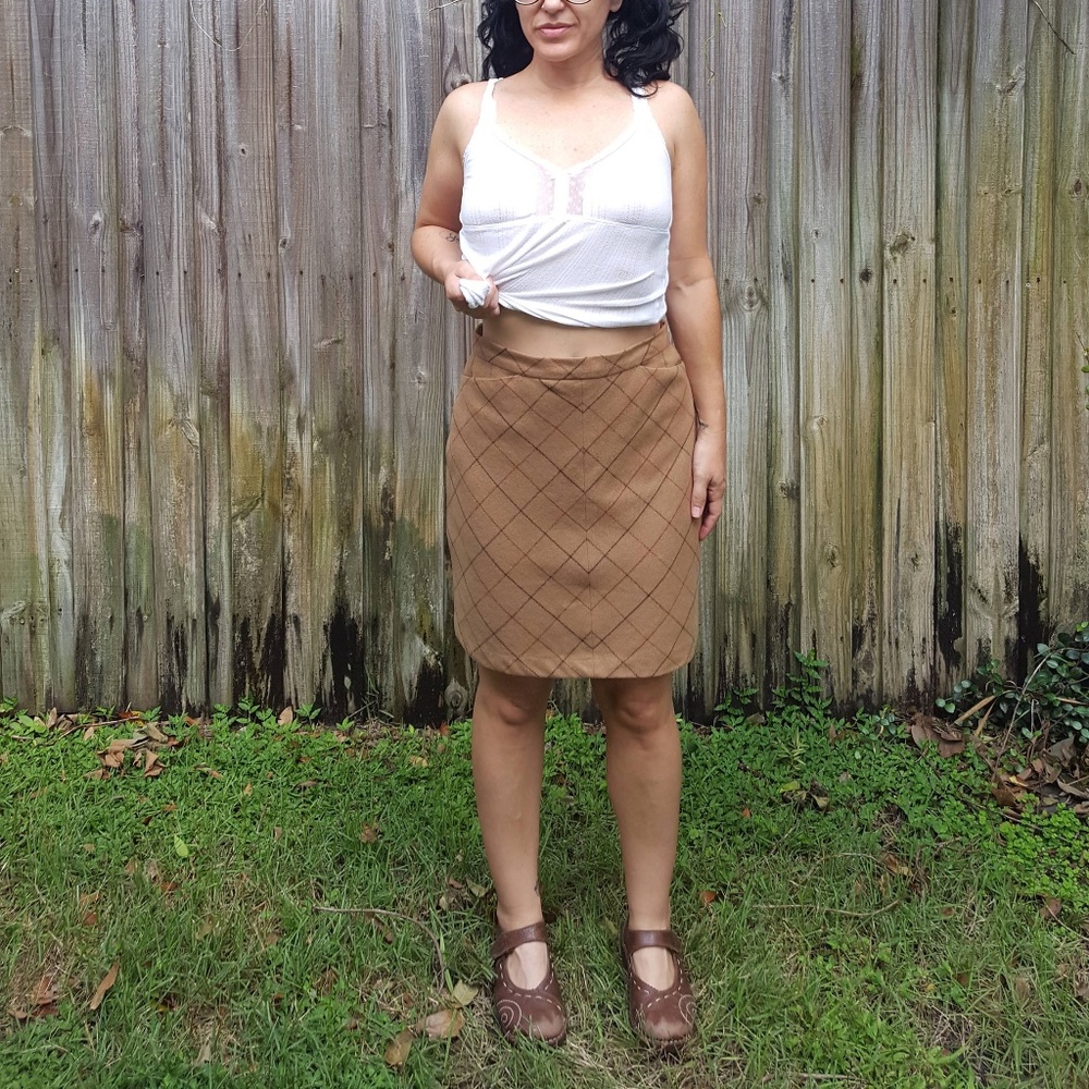 True Vintage 90's Tan Knee Length Wool Poly Blend Sz 6 Plaid Skirt | The Gap